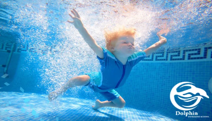 تأثیر فشار آب بر عملکرد عضلات و ریه‌ها در شنا