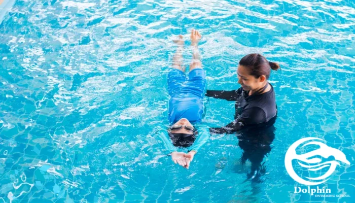 آموزش شنا خصوصی یا گروهی؟